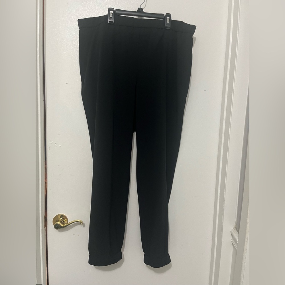 Chic Black Pants by Zenergy. Size 3